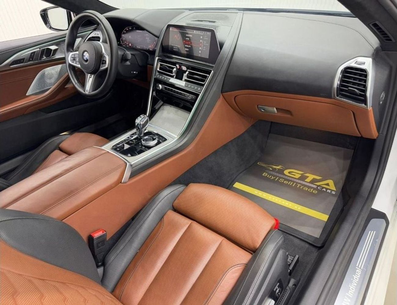 بي أم دبليو M850i xDrive 4.4L 2019 BMW M850i xDrive, July 2026 BMW Warranty + Service Pack, Very Low Kms, GCC