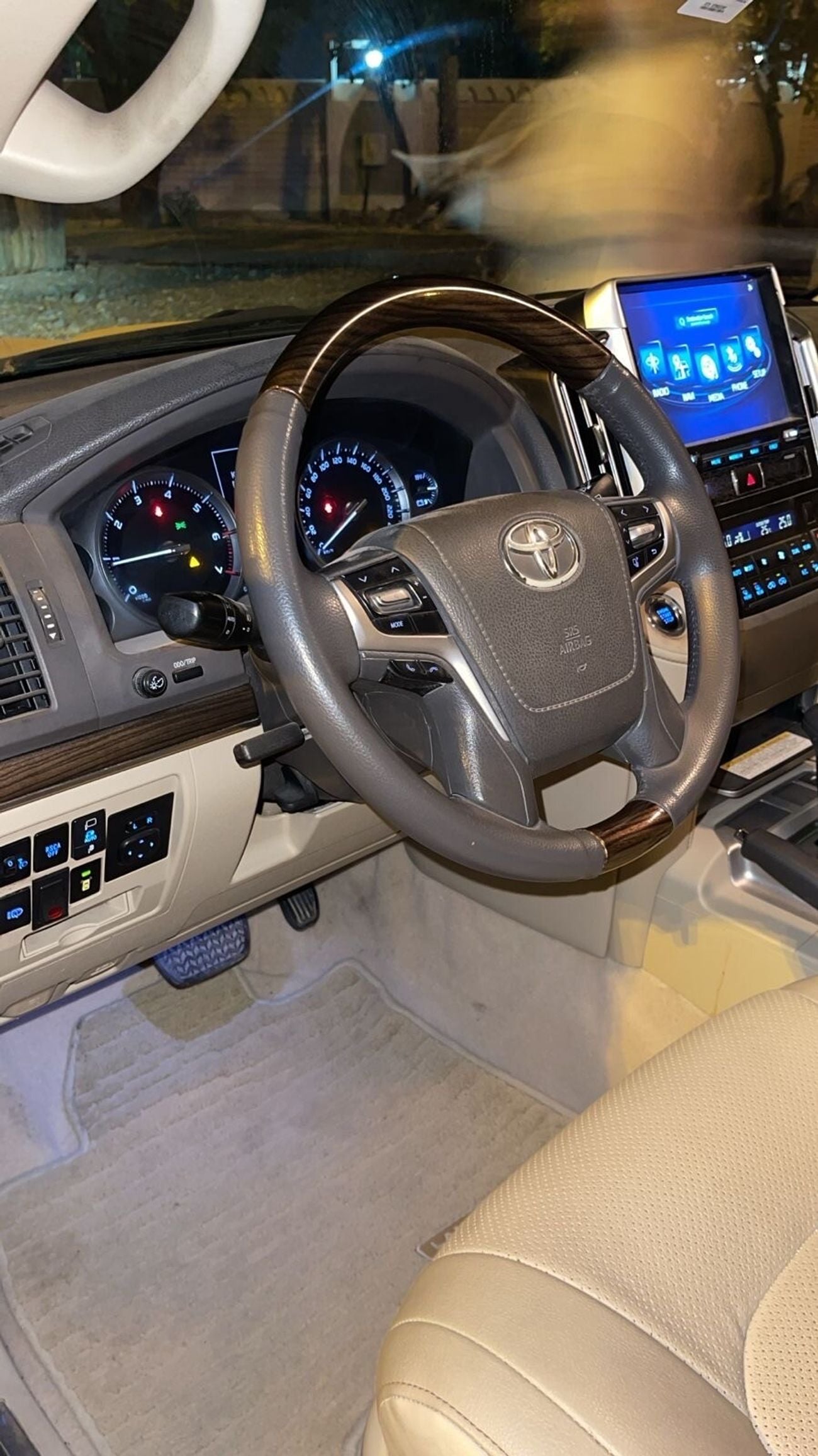 تويوتا لاند كروزر