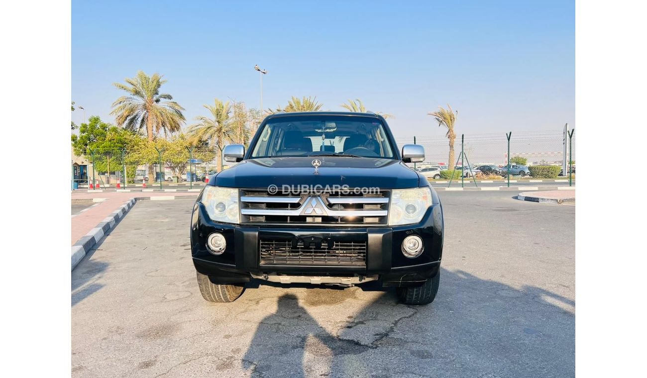 ميتسوبيشي باجيرو 2008 MITSUBISHI PAJERO Gcc  FULL OPTION / EXPORT ONLY