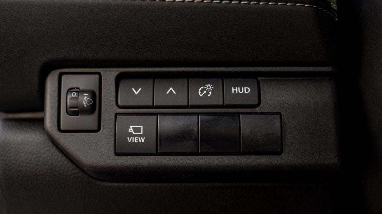 Suzuki Grand Vitara GLX 1.5P AT MY2024 – SILVER