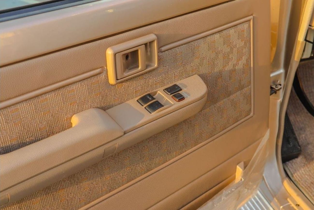 Toyota Land Cruiser Pick Up SC 4.0L toyota land cruiser single cab 2006 model