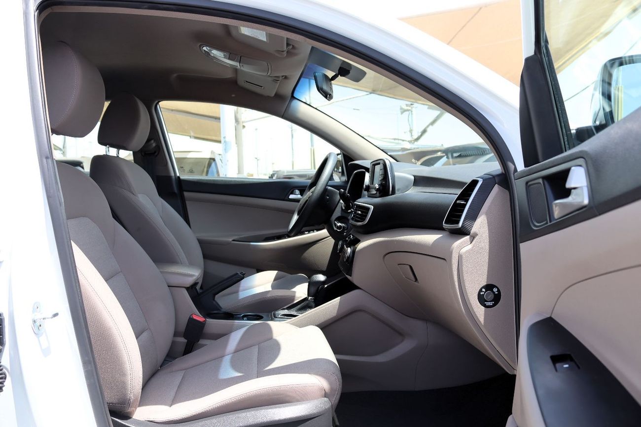 Hyundai Tucson GL ACCIDENTS FREE - GCC - PERFECT CONDITION INSIDE OUT - 2000 CC