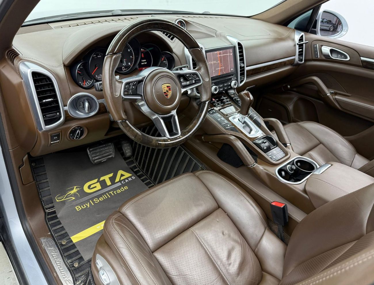 Porsche Cayenne 2017 Porsche Cayenne Platinum Edition, Full Service History, Excellent Condition, GCC