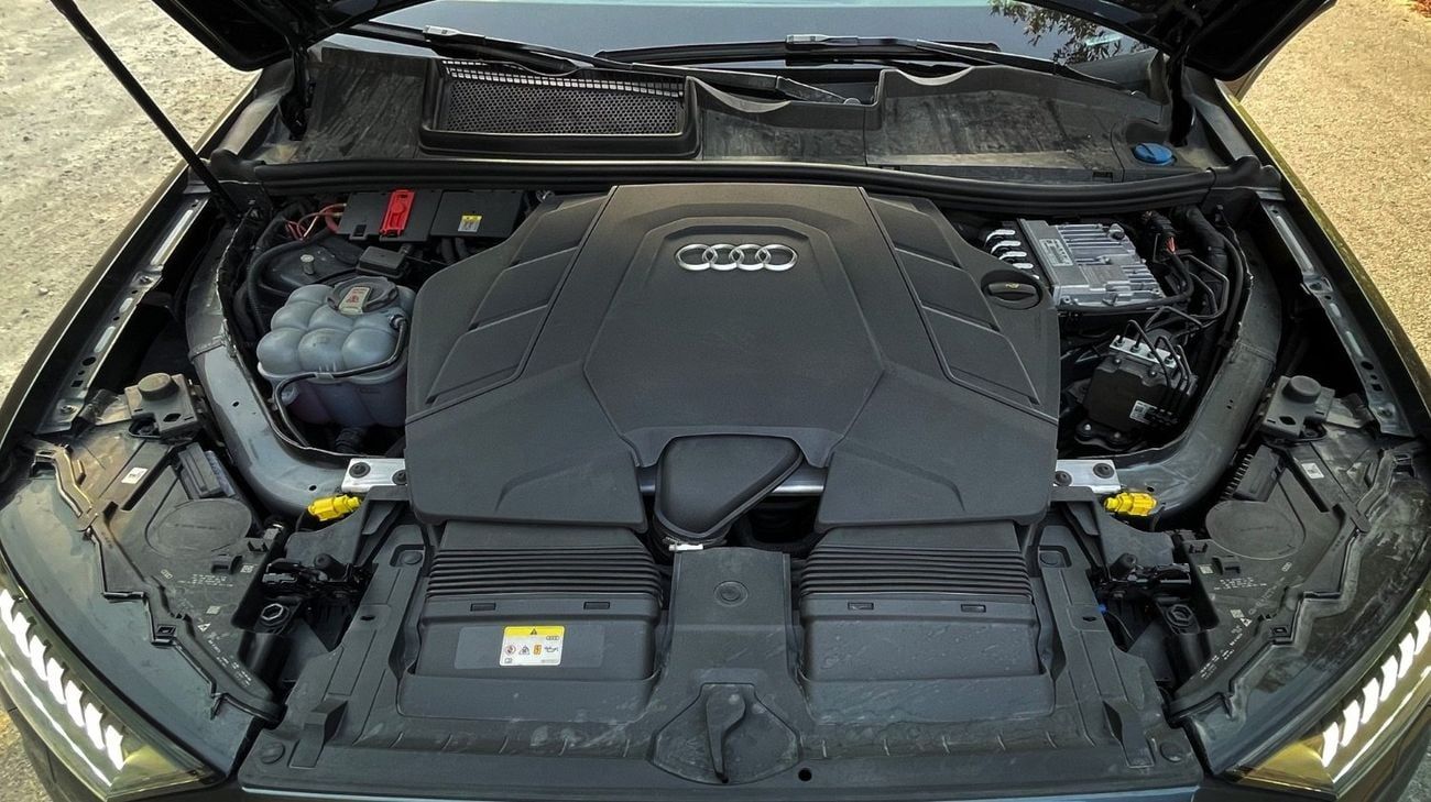 أودي Q7 45 TFSI quattro S Line 2.0L Complete Service History Available || Accident Free