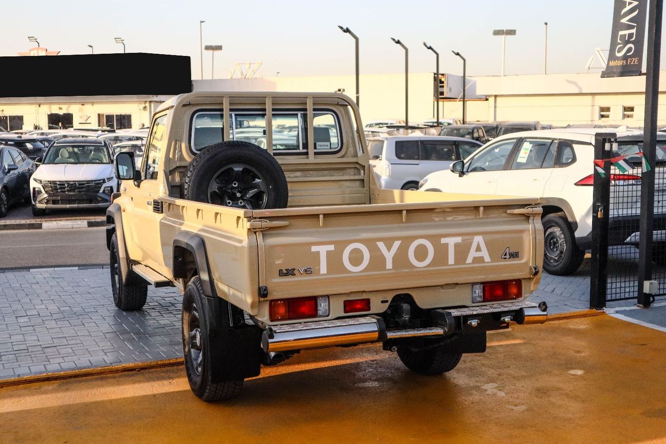 Toyota Land Cruiser Pick Up Std 4.0L Single Cab Utility 4WD Toyota Land Cruiser Single Cab Pickup 4.0L– 70 Series (GRJ79) 2025