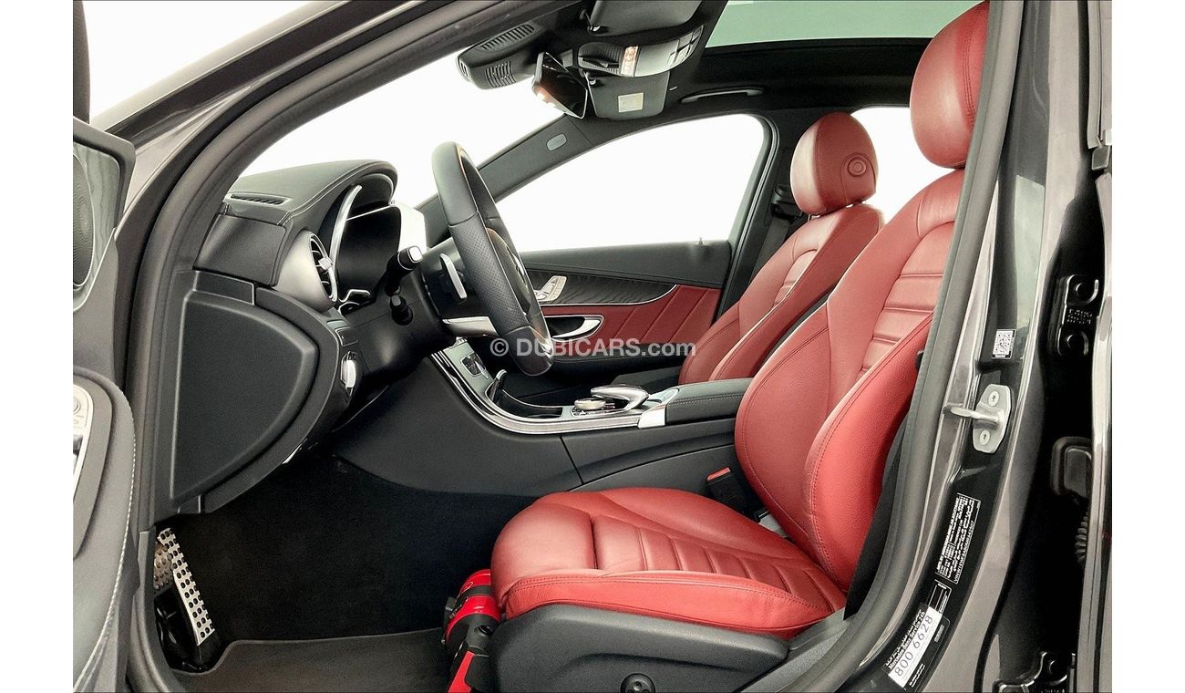 Mercedes-Benz C 200 Premium (AMG Line)