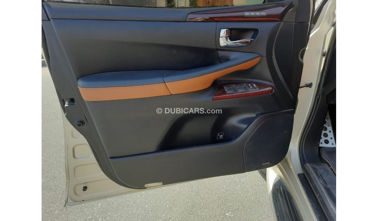 Lexus LX 570 Sport Platinum Lexus LX570 model 2015 Excellent Condition