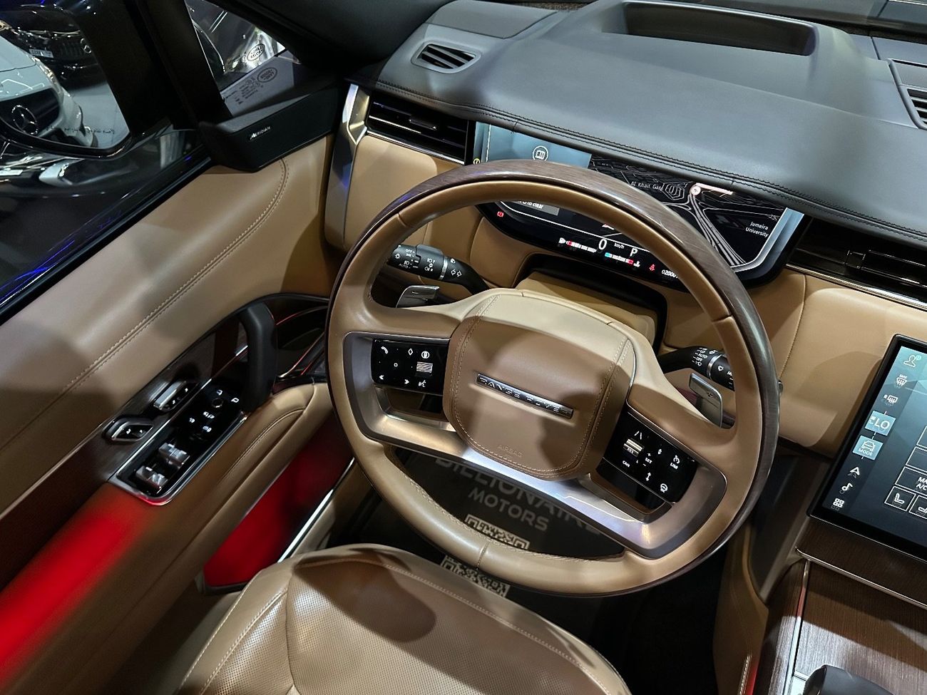 Land Rover Range Rover SE P360 3.0L RANGE ROVER VOUGE SE | 2025 | GCC UNDER WARRANTY & CONTRACT SERVICE FREE ( ALTAYER ) | 