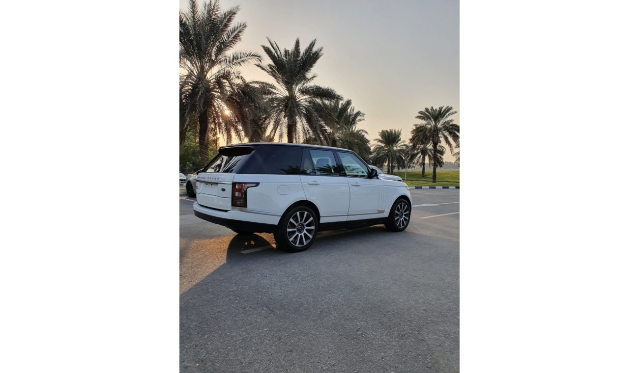 Land Rover Range Rover Vogue SE Supercharged Range Rover Vogue 2015 GCC