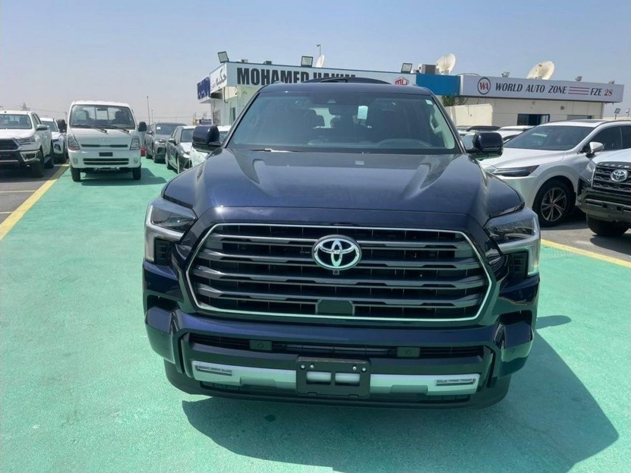تويوتا سيكويا limited  full option Hybrid