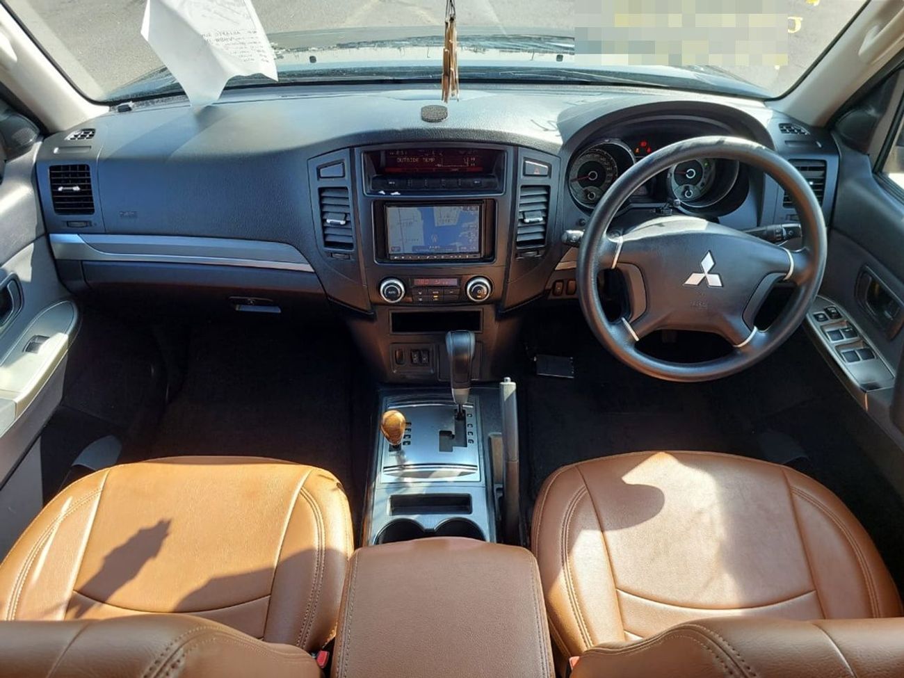 ميتسوبيشي باجيرو MITSUBISHI PAJERO SUV RHD 2018 MODEL 3.2 L DIESEL AUTOMATIC(PM01015)