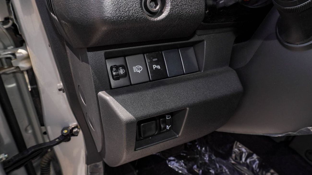 سوزوكي جيمني Suzuki Jimny 1.5L Petrol 4WD 5-Door GLX Auto