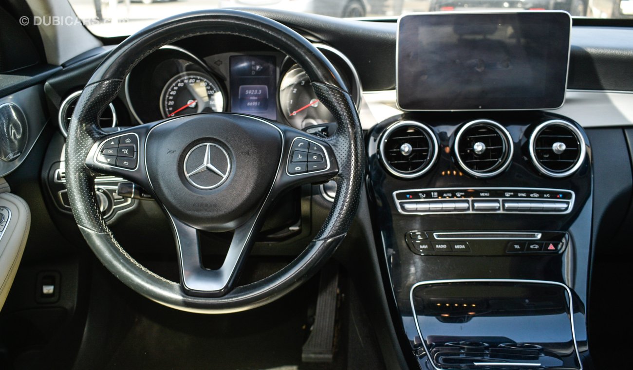 مرسيدس بنز C 300 4Matic