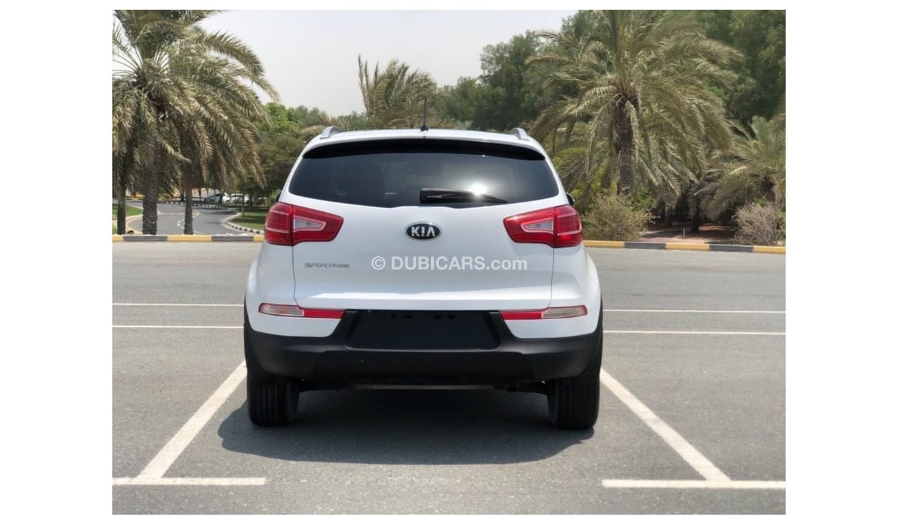Kia Sportage MODEL 2013 GCC CAR PERFECT CONDITION INSIDE AND OUTSIDE FULL PANORAMIC ROOF