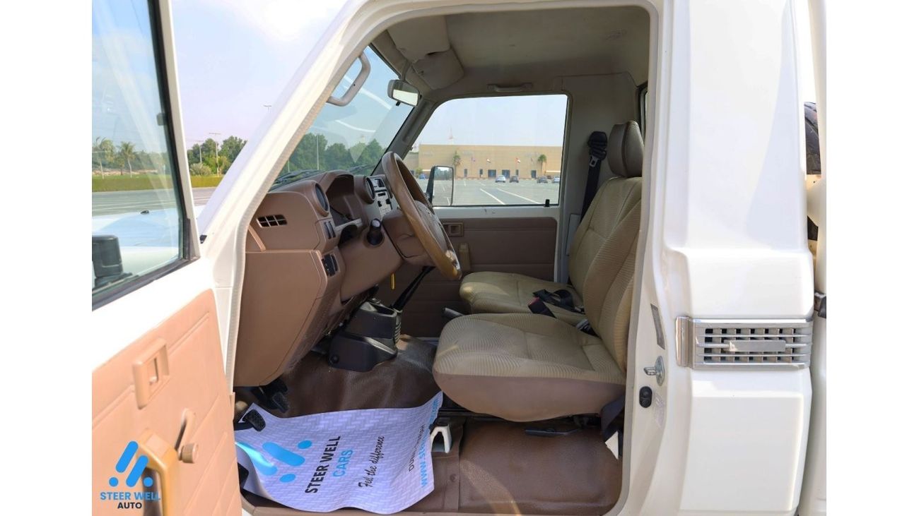 Toyota Land Cruiser Pick Up 79 EXR 2015 Single Cab Pick Up 4.0L - Petrol M/T - GCC Specs - Low Mileage - Book Now