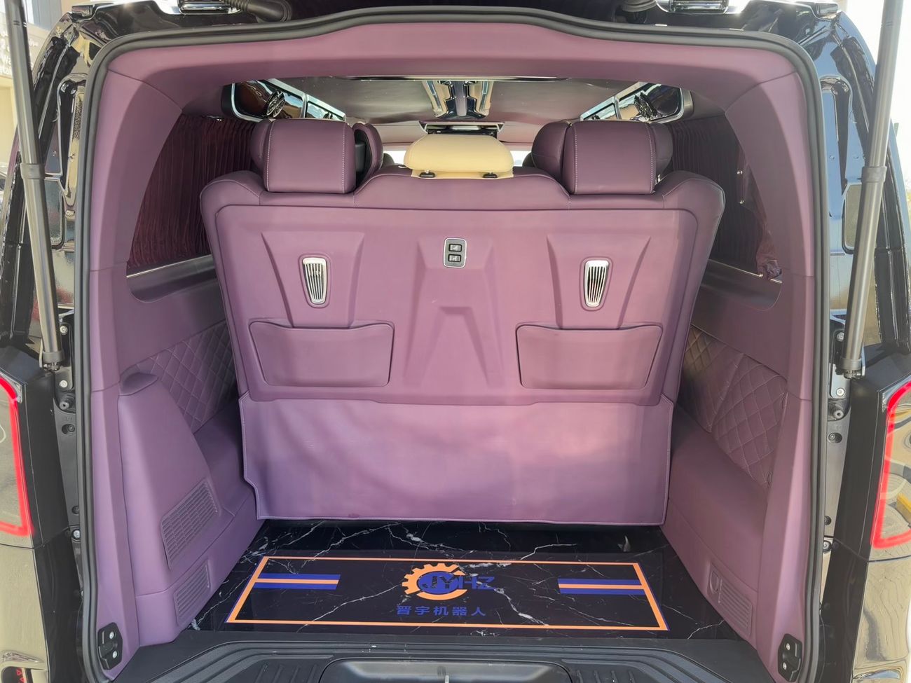 Mercedes-Benz Viano V260