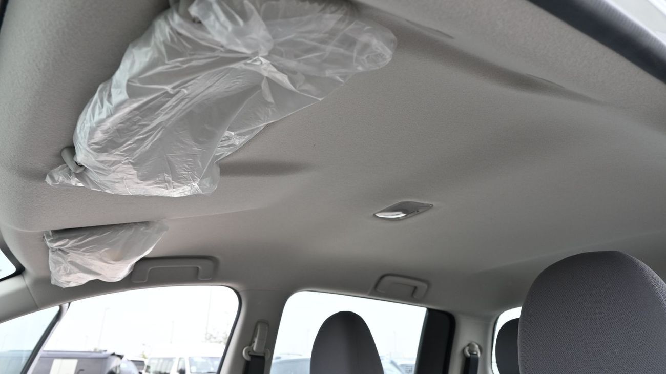 Mitsubishi L200 MITSUBISHI L-200 2.5L DIESEL DCAB 2WD GL 5/MT WHITE (with Touch Screen, Rear View Camera & Bedliner)