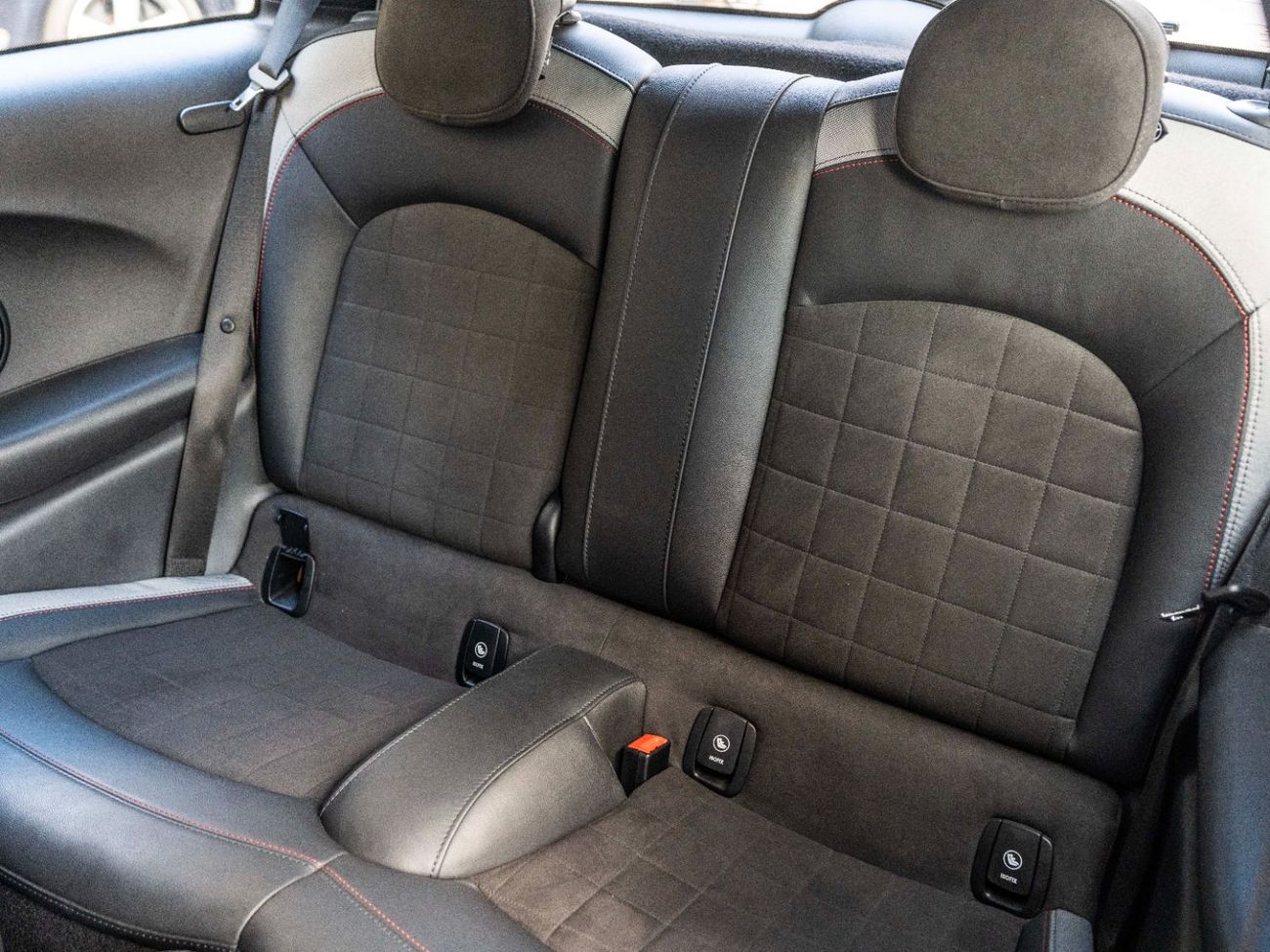 Mini John Cooper Works Coupé JCW