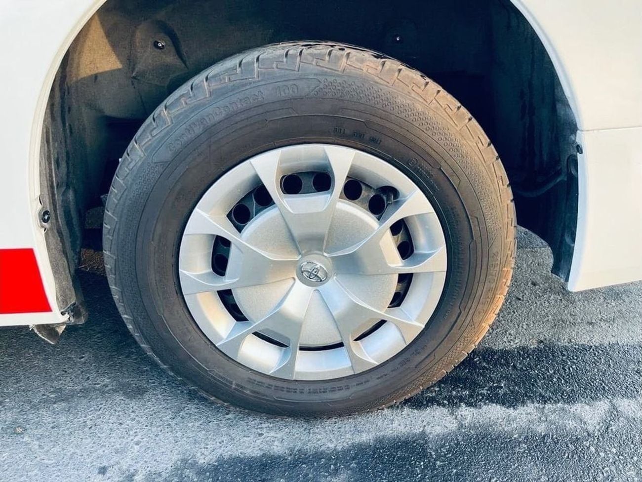Toyota Hiace DLS - STD ROOF 2019 Model Commuter, 2.8L Turbo Diesel Automatic Full Option
