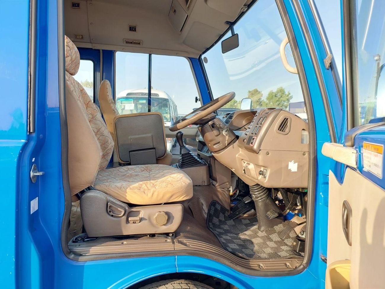 Mitsubishi Rosa 2006 MITSUBISHI ROSA BUS RHD 4.8 L DIESEL MANUAL(PM00066)