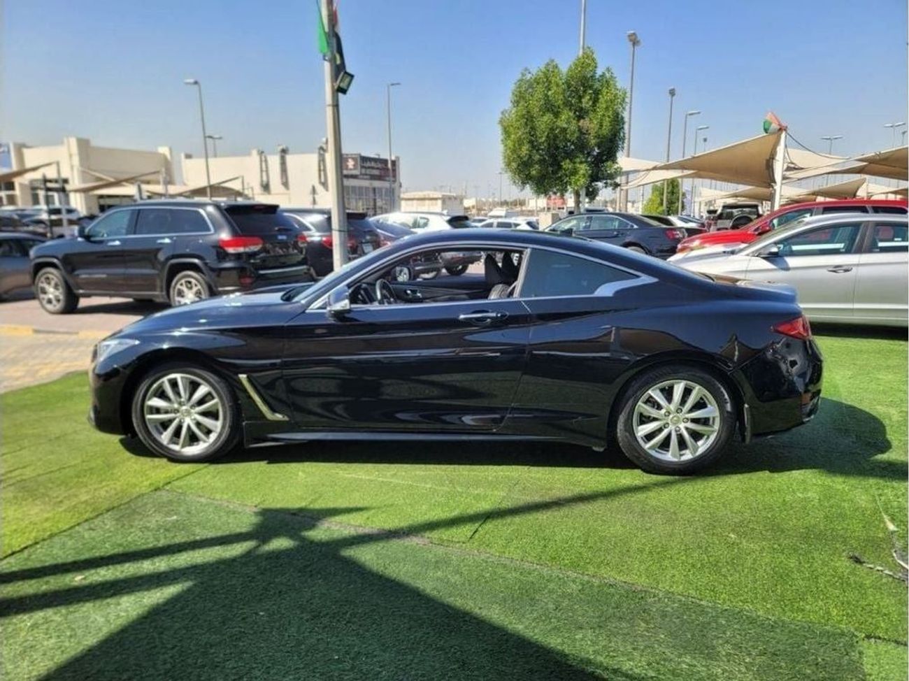 Infiniti Q60 Premium Luxury 3.0L