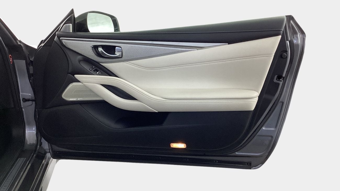 فولفو XC 40 T4 Momentum | شامل الضمان | 0 ﺪﻔﻋﺓ ﺃﻮﻟﻯ