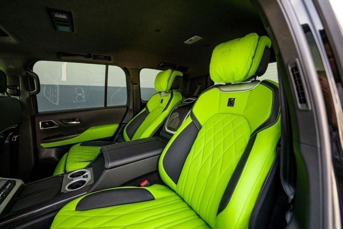 تويوتا لاند كروزر VXR VIP MBS Autobiography 4 Seater Black Edition