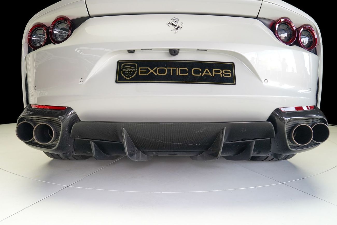 فيراري 812  سوبرفاست