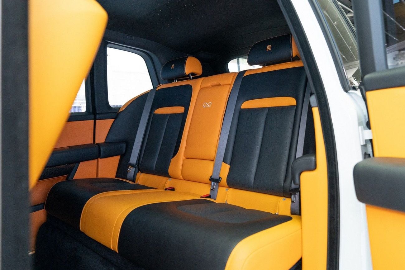 Rolls Royce Cullinan BLACK BADGE
