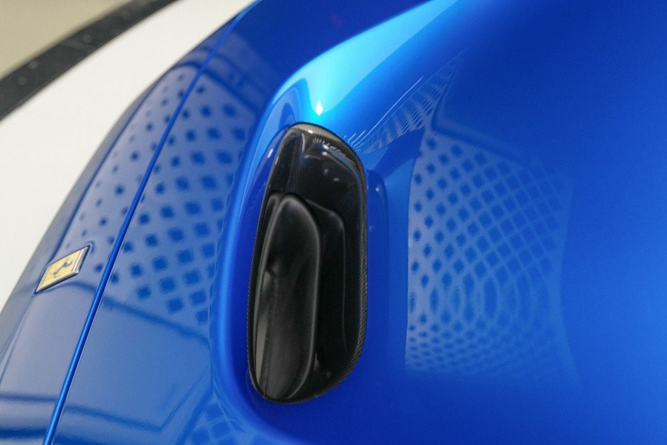 Ferrari F8 Tributo STANDARD