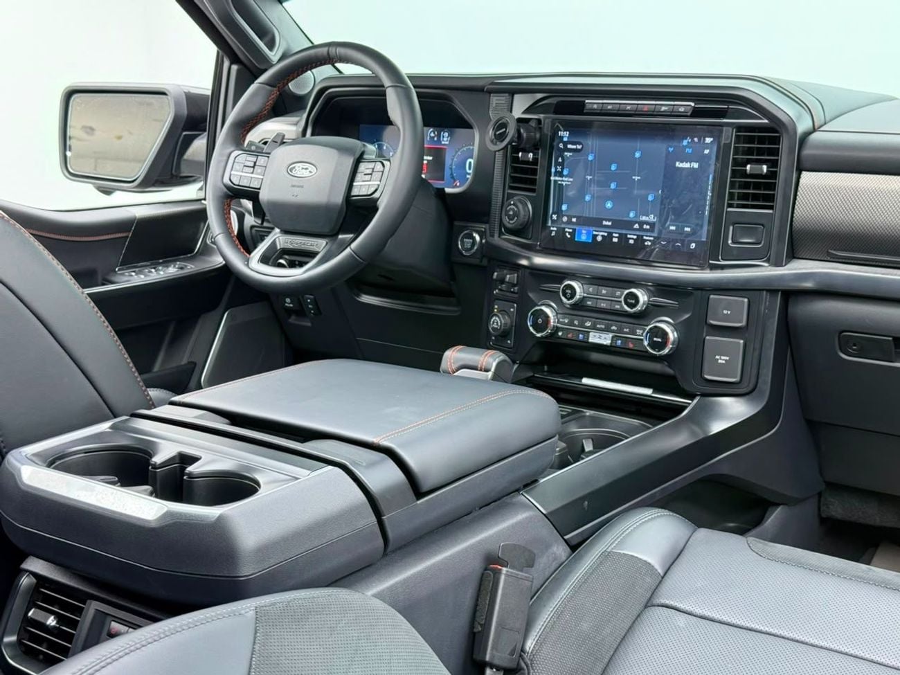 Ford F-150 RAPTOR CREW CAB MID 2024 Ford F-150 Raptor, Ford Warranty+Service Contract, GCC Specs.