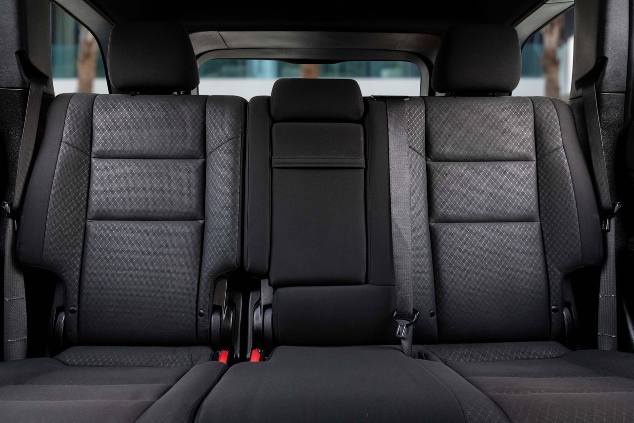 جيب جراند شيروكي Grand Cherokee LAREDO | 1,655 P.M | 0% Downpayment | Low KM | Warranty | Pristine!