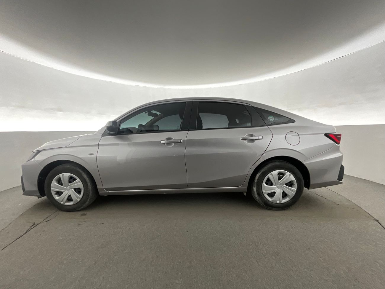 تويوتا يارس E | National Day Celebration | شامل الضمان | 0 ﺪﻔﻋﺓ ﺃﻮﻟﻯ