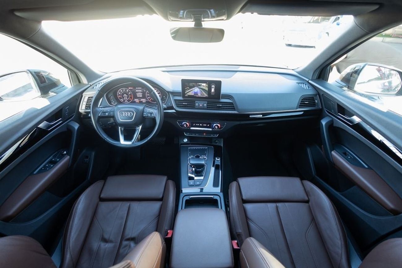 أودي Q5 45 TFSI Quattro S Line 2.0L (252 HP)