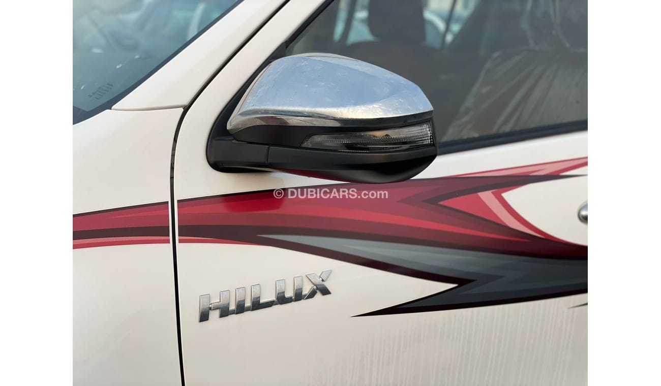Toyota Hilux TOYOTA HILUX 2023 2.7L