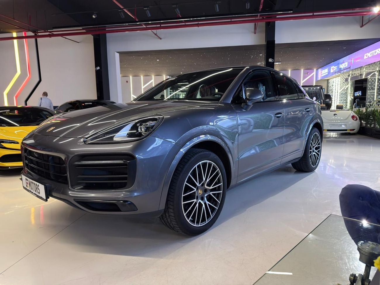 Porsche Cayenne STD Base Coupe 2023 Porsche Cayenne Coupe - GCC Specs - Full service history available