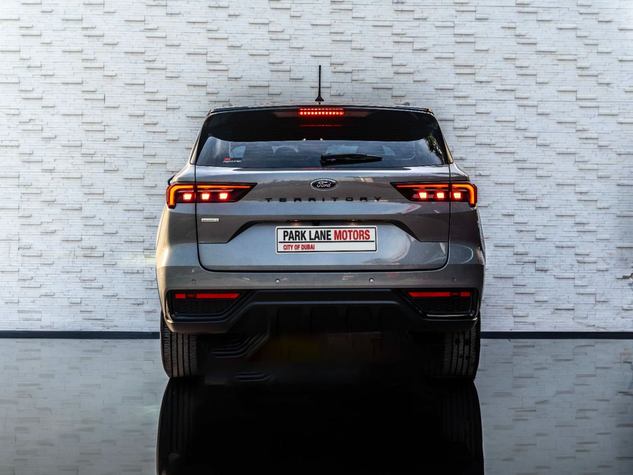فورد تيريتوري Dark Edition