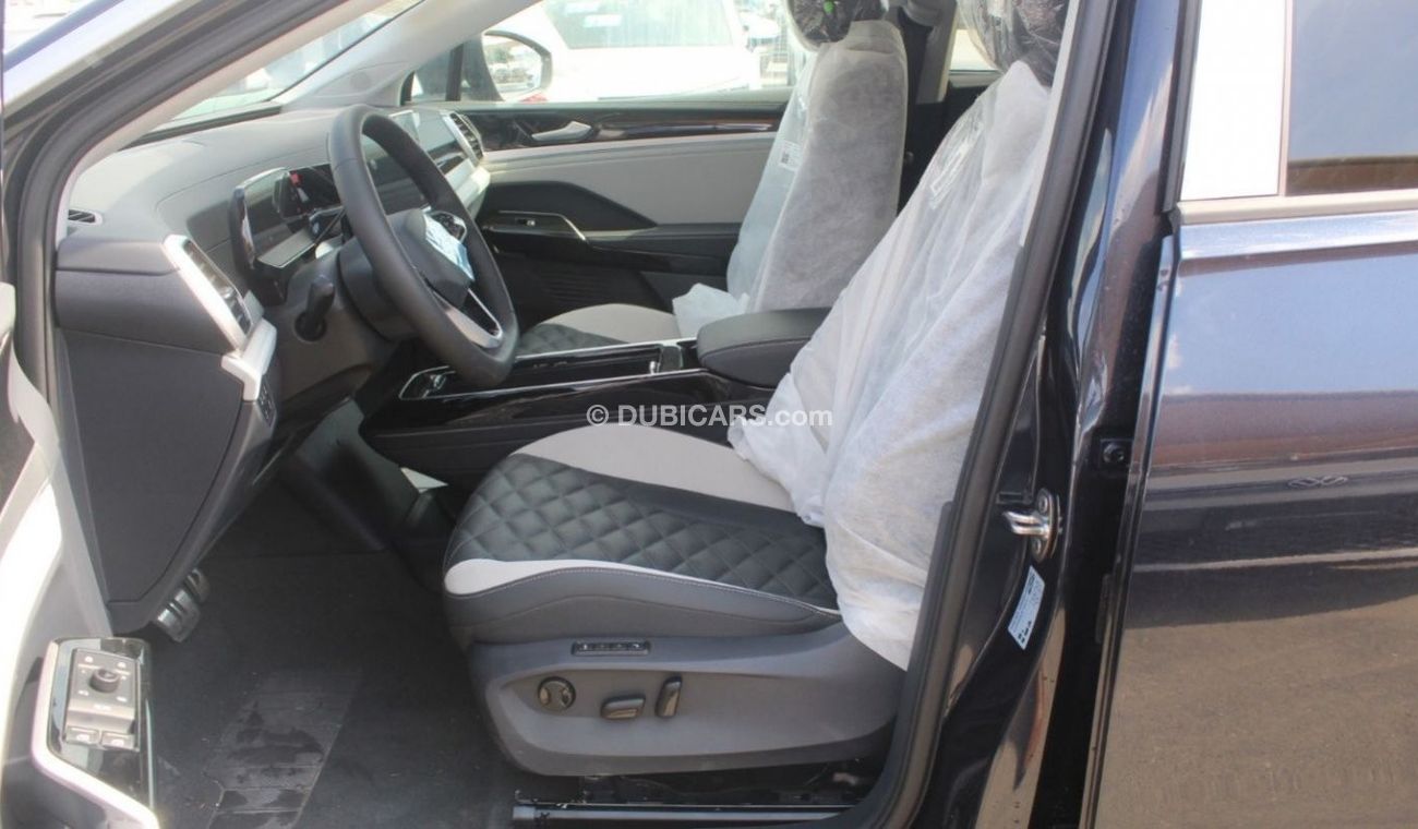 Volkswagen ID.6 CROZZ LITE PRO with open sunroof 7seater 2022 model available only for export outside GCC