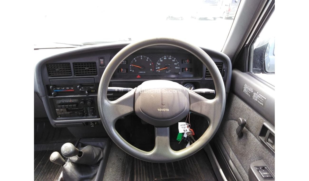 Toyota Hilux Hilux Pick up RIGHT HAND  (Stock no PM 576 )