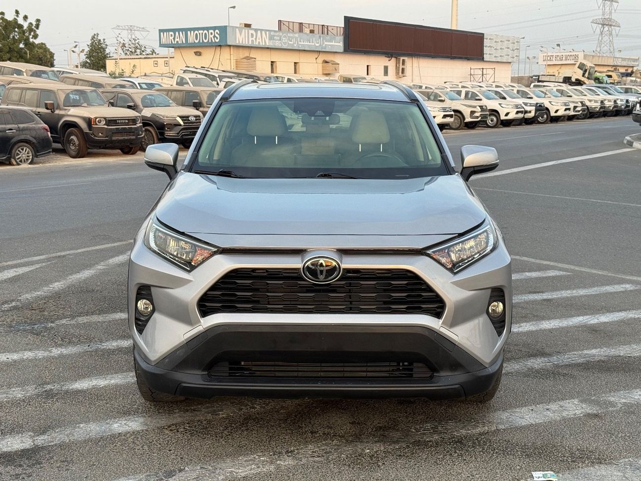 Toyota RAV4 2020 TOYOTA RAV4 XLE 4x4 FULL OPTIONS IMPORTED FROM USA