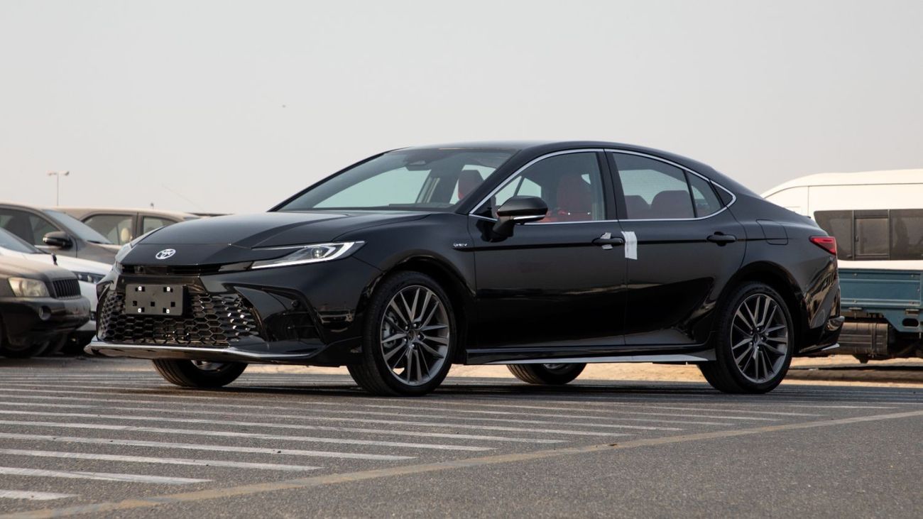 Toyota Camry HEV 2.0S Hybrid