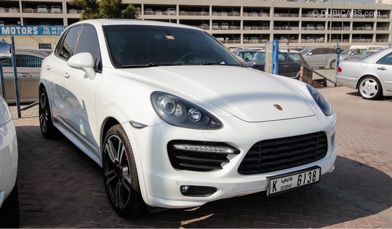 Porsche Cayenne GTS