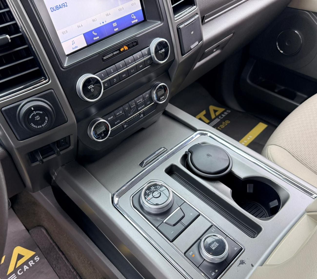 Ford Expedition 2020 Ford Expedition XLT, 1 Year Unlimited Km Warranty, Full Service History, GCC