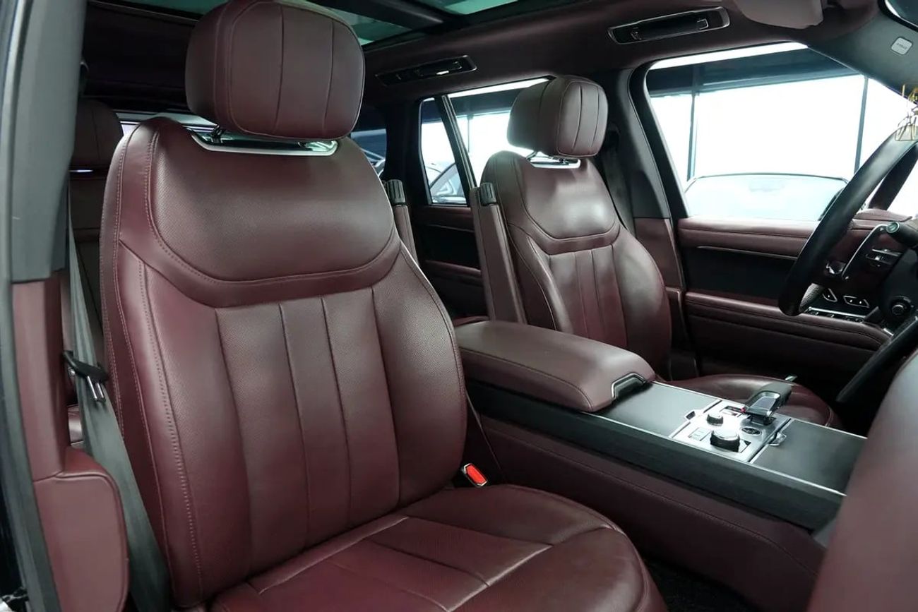 Land Rover Range Rover LWB HSE P530 4.4L P530 | GCC 49k km | V8 Agency Warranty | Service Contract History