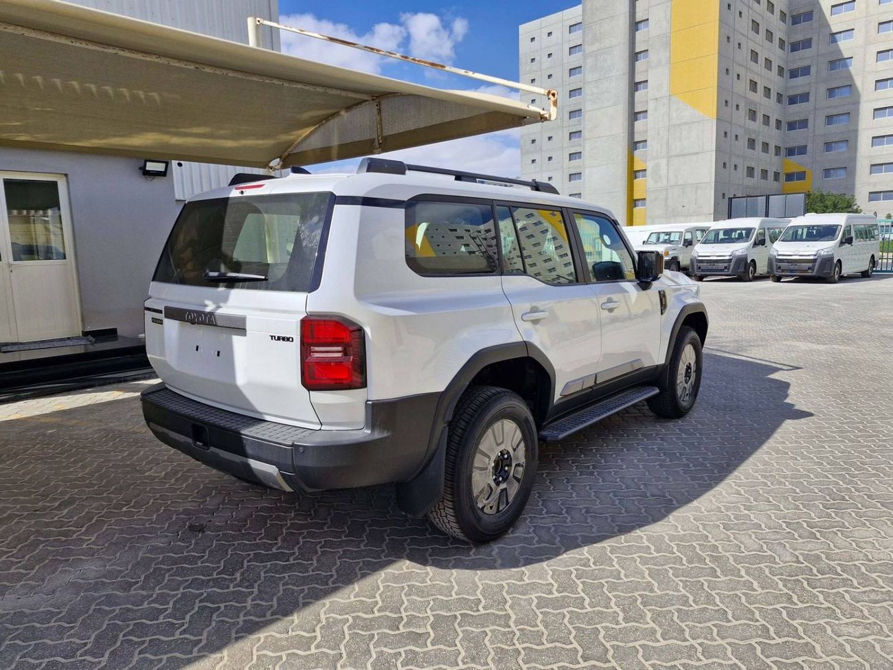 Toyota Prado 2025 TOYOTA PRADO 2.4L SR PETROL AT ALL ROUNDER (O) BRAND NEW 0KM