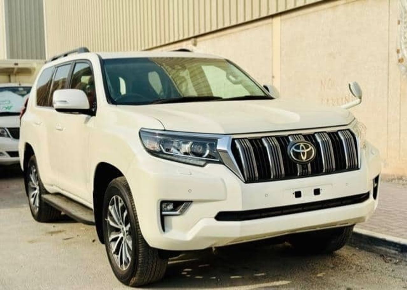 تويوتا برادو Kakadu 2018 Model Diesel Engine Full Option Top Of The Range