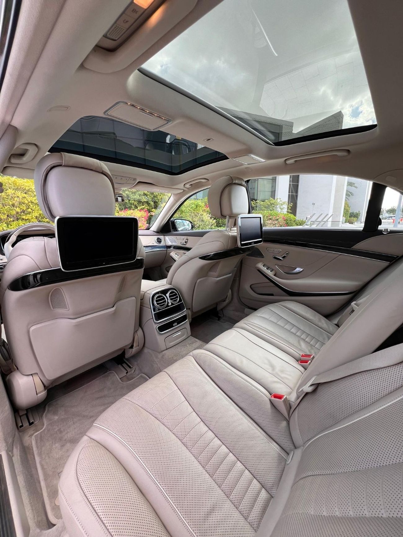 Mercedes-Benz S 400 Mercedes  S400L AMG Full option Panoramic  360 Camera Head Up-Display  GCC 2015