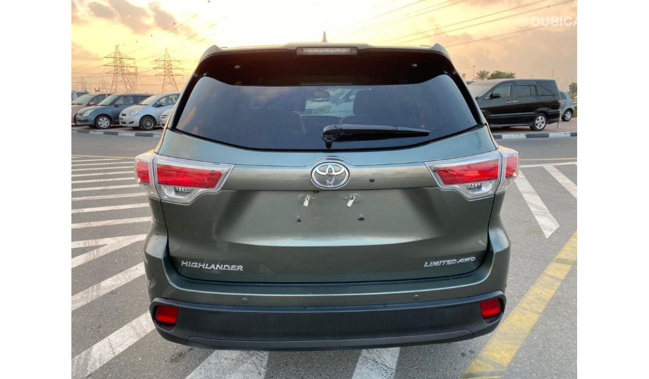 Toyota Highlander LIMITED OPTION WITH LEATHER SEATS, SUNROOF AND PUSH START