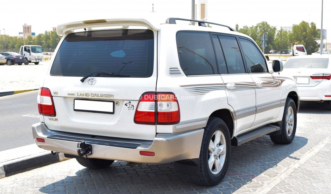 Toyota Land Cruiser VXR V8