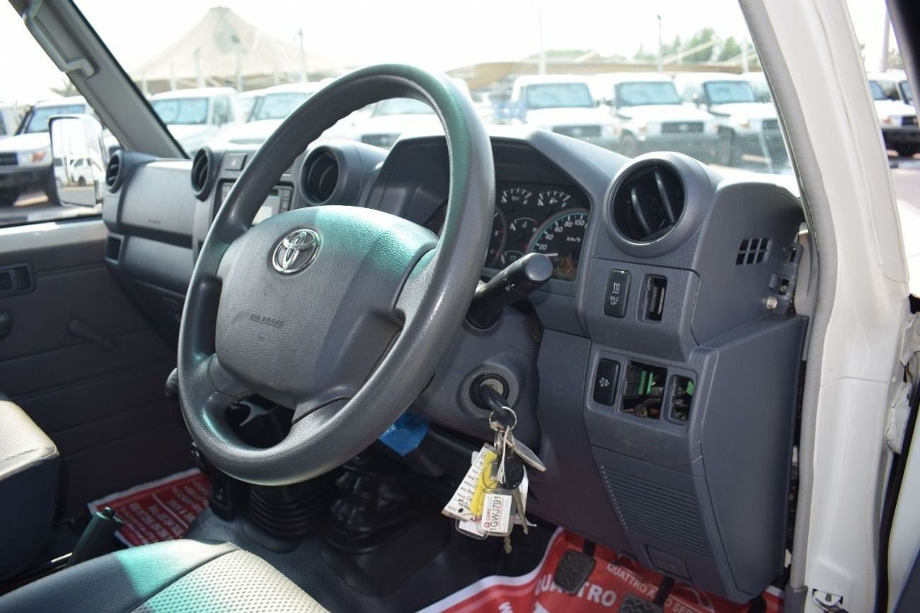 Toyota Land Cruiser Pick Up Toypta Landcruiser Pickup DC 2019 RHD Diesel V8